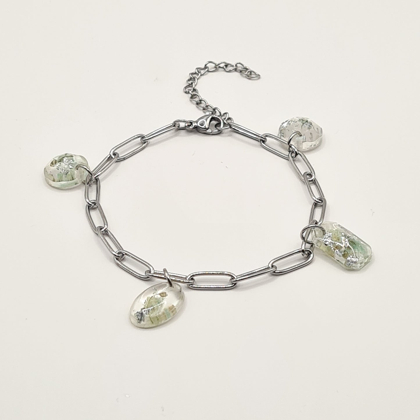 Hand Dyed Hellendoorn Confetti Bracelet