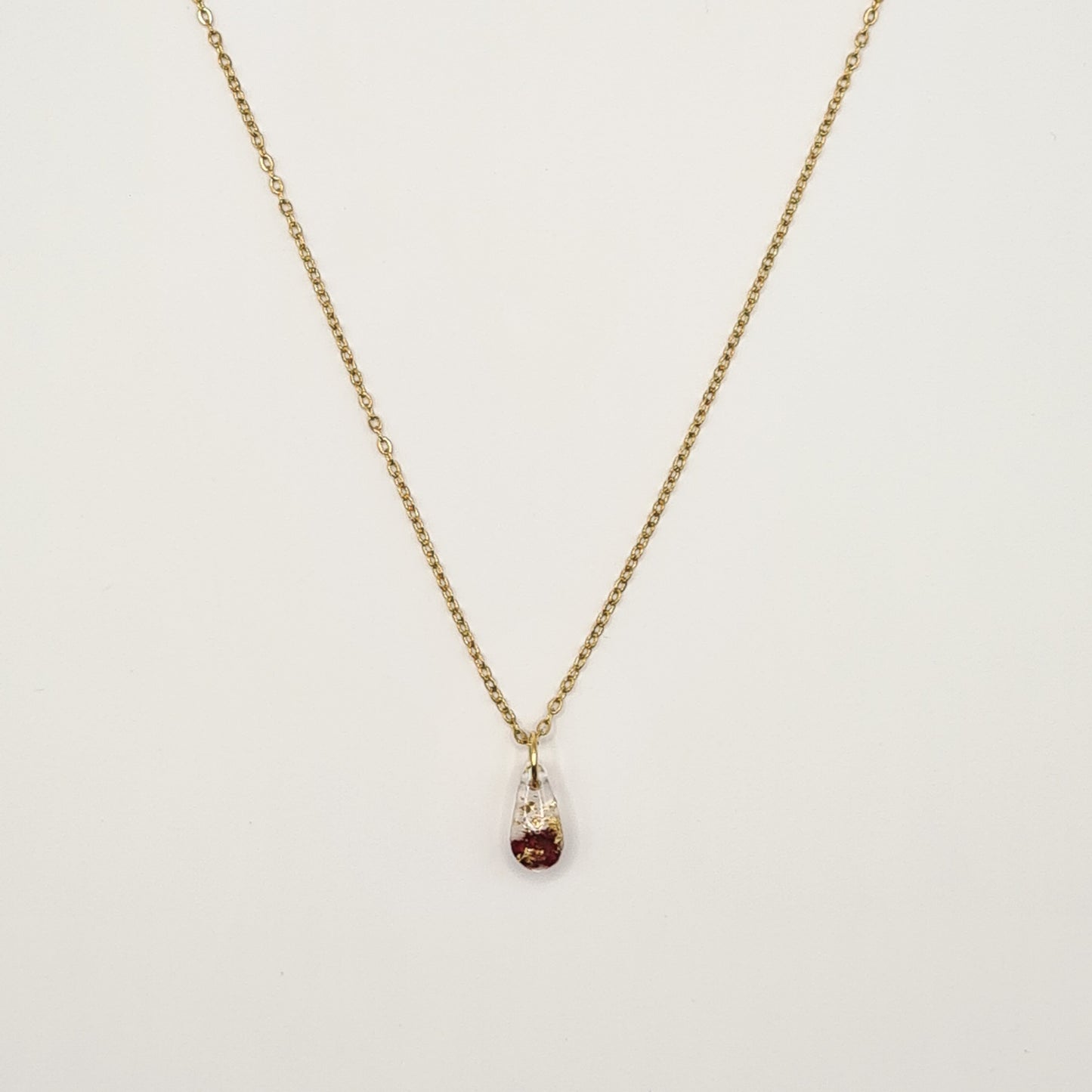 Bordeaux Scheveningen Mini Teardrop Necklace