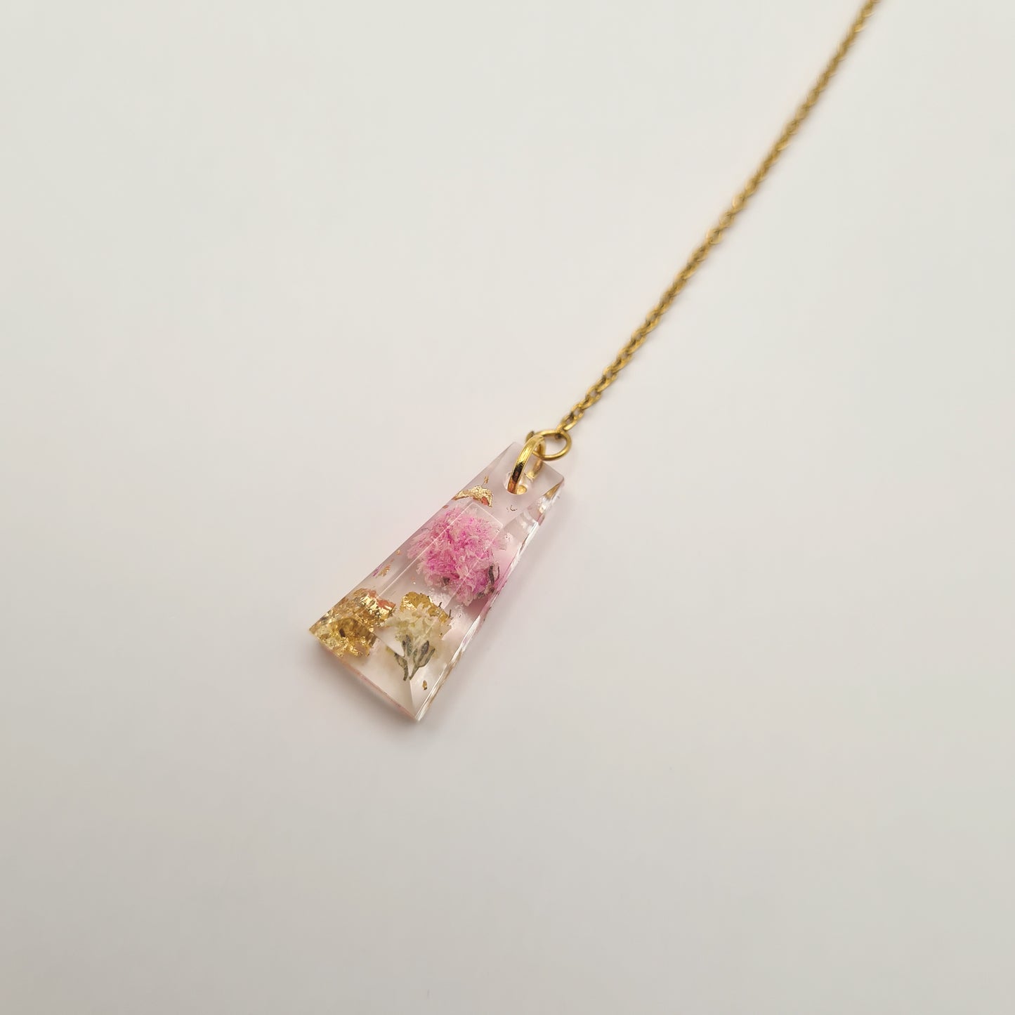 Spring Awakening Tapered Facet Threader Oorbellen