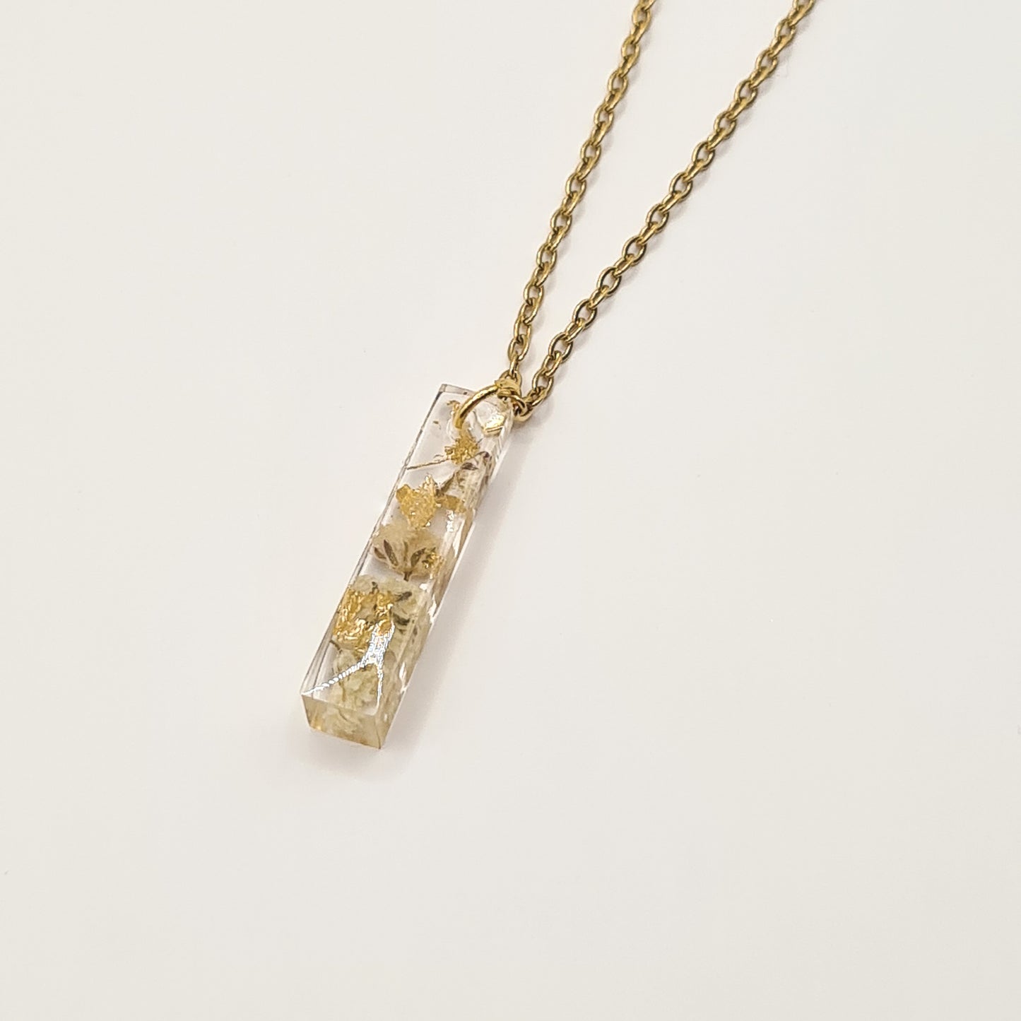 Flora Neutra Den Haag Linear Necklace