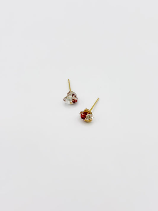 Mon Chéri Mini Heartbeat Stud Earrings