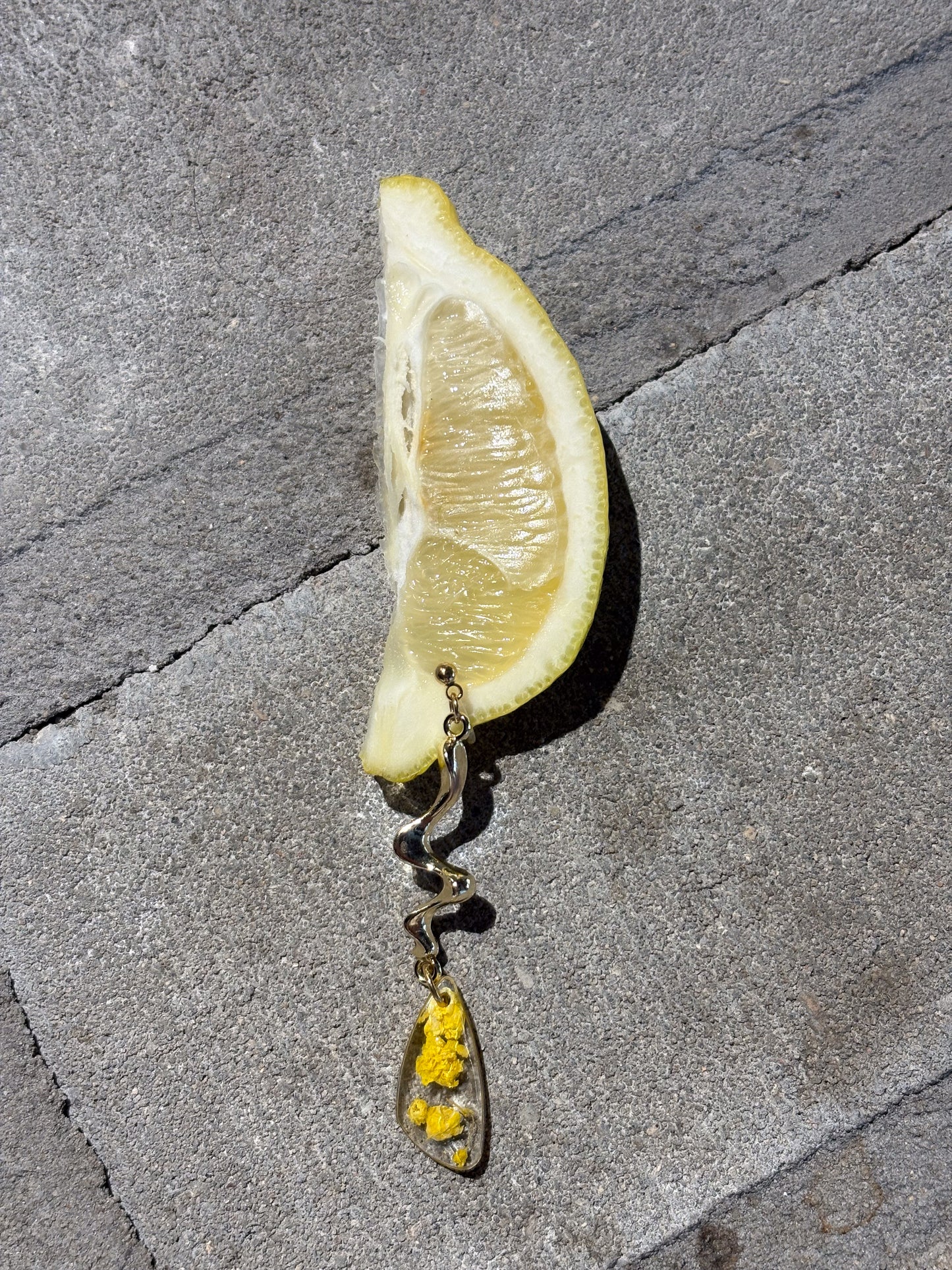 Limoncello Romance Faceted Liquid Drop Oorbellen