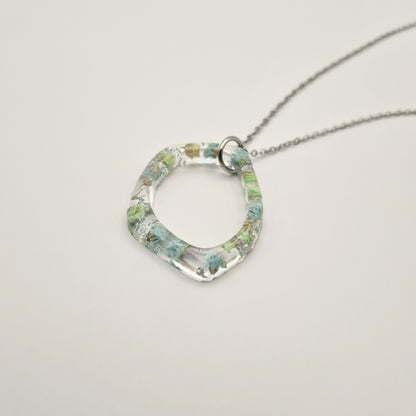 Eternal Spring Organic Hoop Ketting