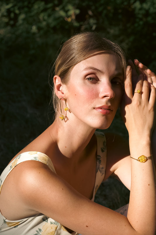 Limoncello Romance Asymmetric Arch Drop Oorbellen