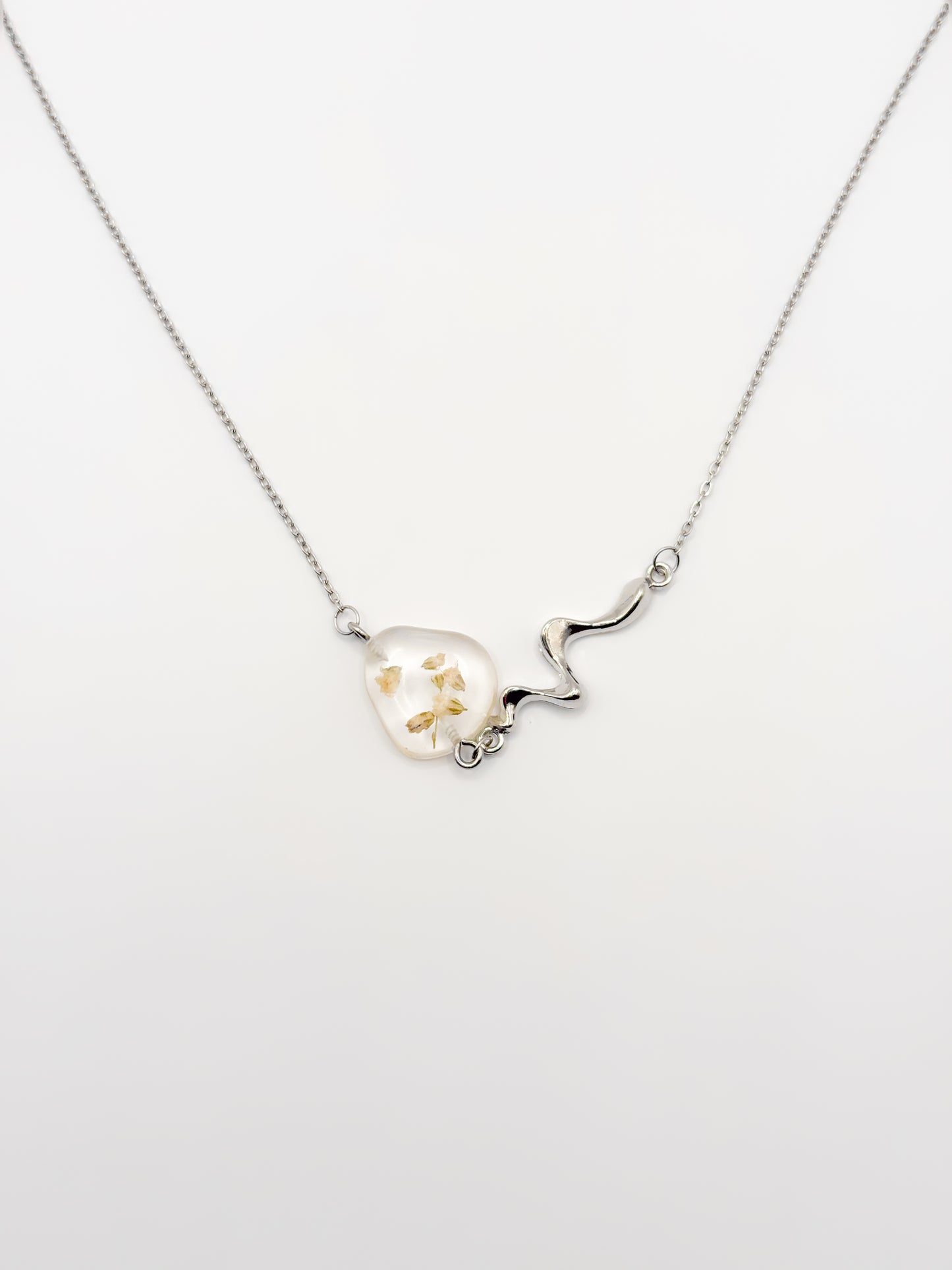 The Classics Liquid Pebble Necklace