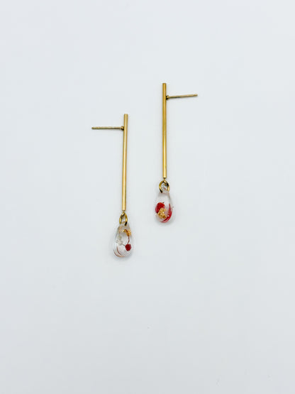 Mon Chéri Linear Mini Teardrop Earrings