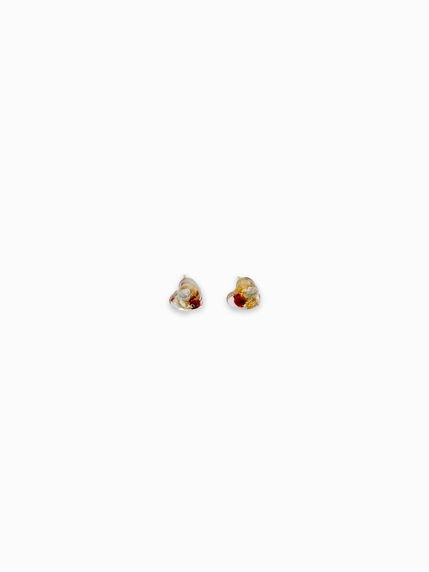Mon Chéri Mini Heartbeat Stud Earrings