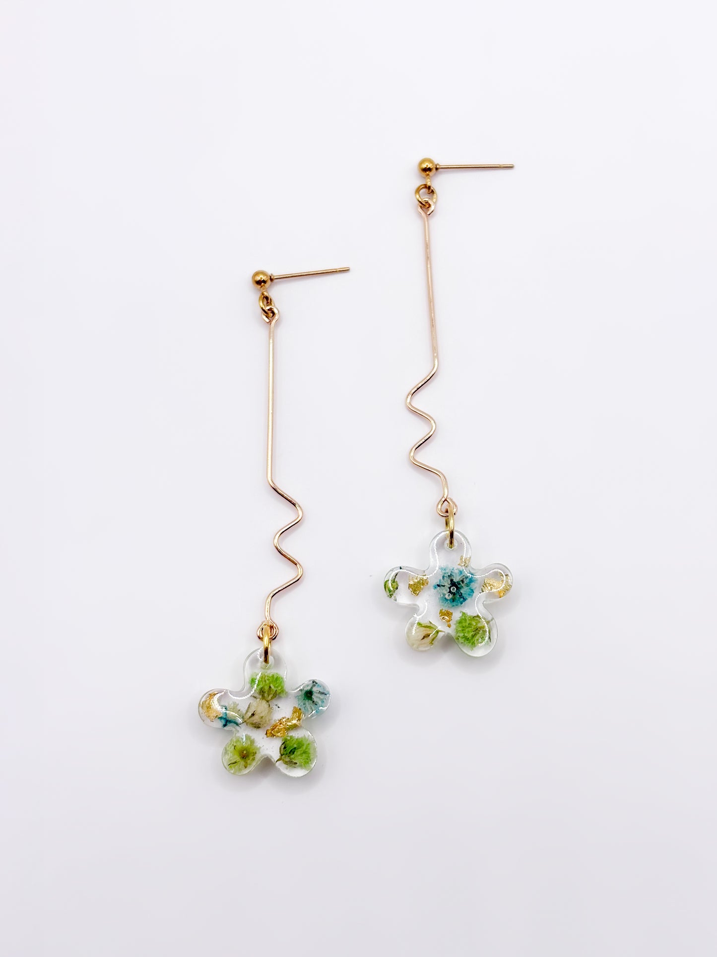 Forgotten Gardens Fleur Wiggle Drop Earrings