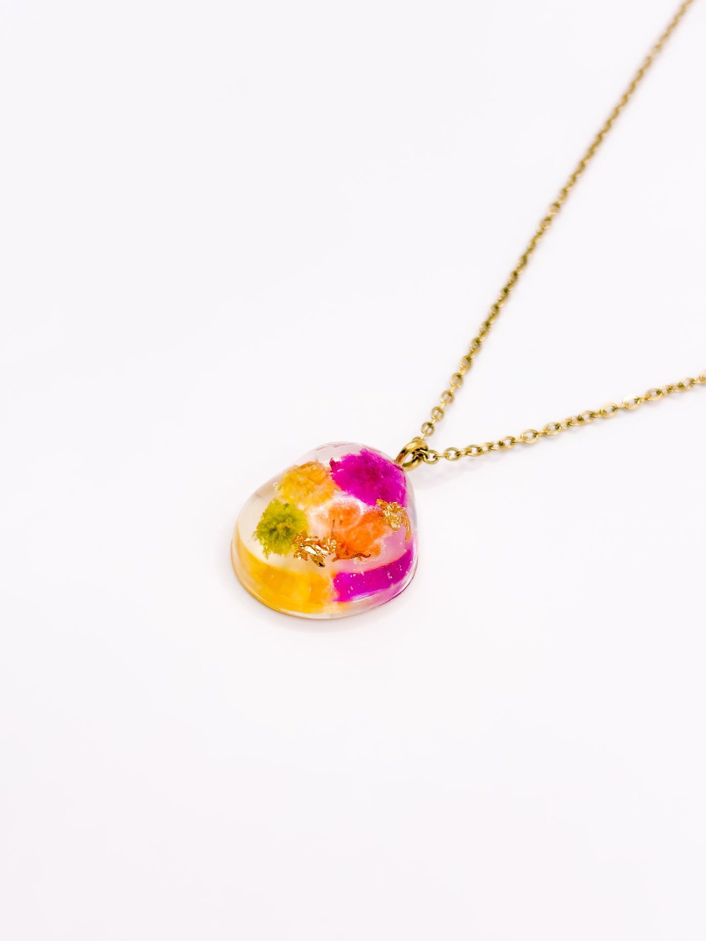 Fleur de Soleil Pebble Necklace