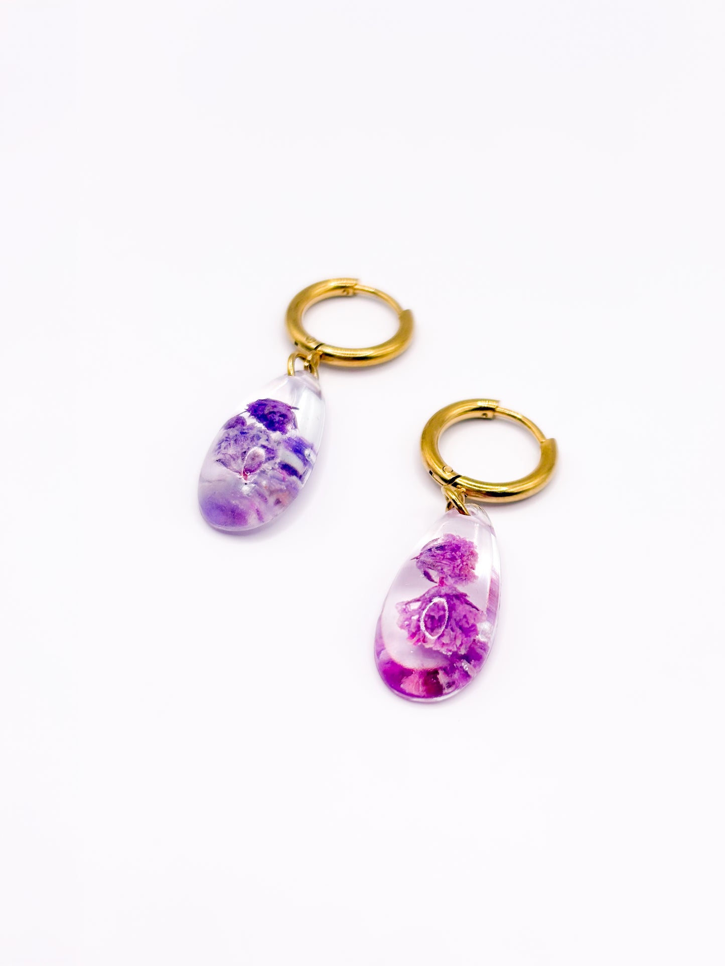 La Vie en Violet Teardrop Earrings