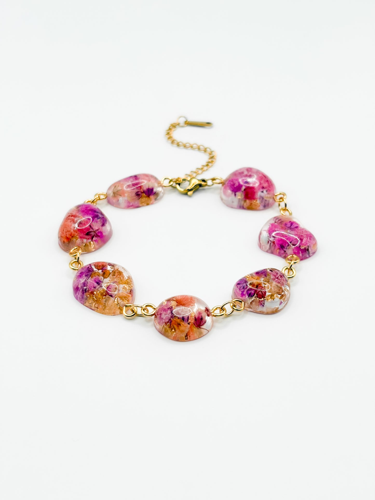 The Blossom Chapter Pebble Armband